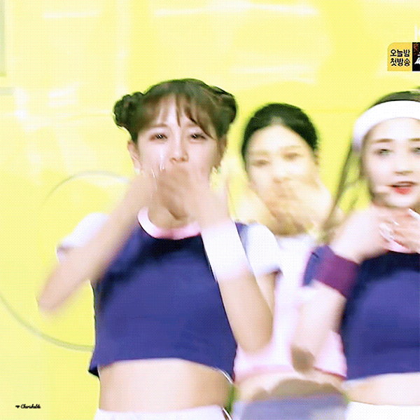 요즘 여자아이돌 사이에서 유행인듯한 머리.jpgif | 인스티즈