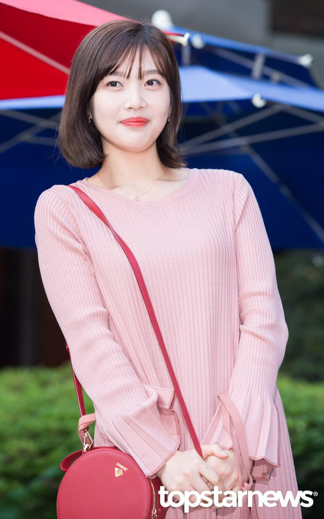 오늘자 레드벨벳 조이 | 인스티즈
