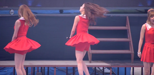 청순컨셉 걸그룹의 빙그르르 도는 안무에 대한 고찰 | 인스티즈