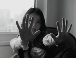 아이유 손.jpgif | 인스티즈