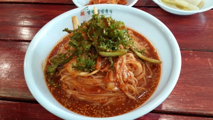 망향비빔국수 이미지