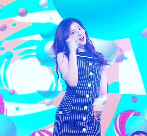 오늘자 사나 안광.gif | 인스티즈