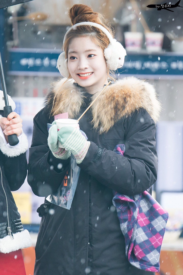 군인들에게 인기 좋다는 트와이스 멤버.jpg | 인스티즈
