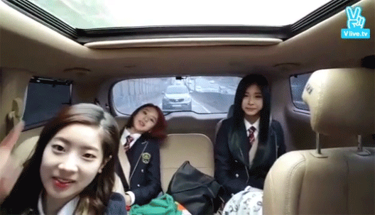 [TWICE] 흔한_급식단의_등교길. (광대 주의) | 인스티즈
