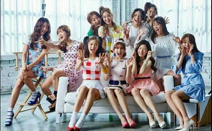 아이오아이 1주년기념짤 | 인스티즈