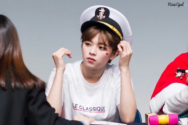 모자가 잘 어울리는 트와이스 정연이 | 인스티즈