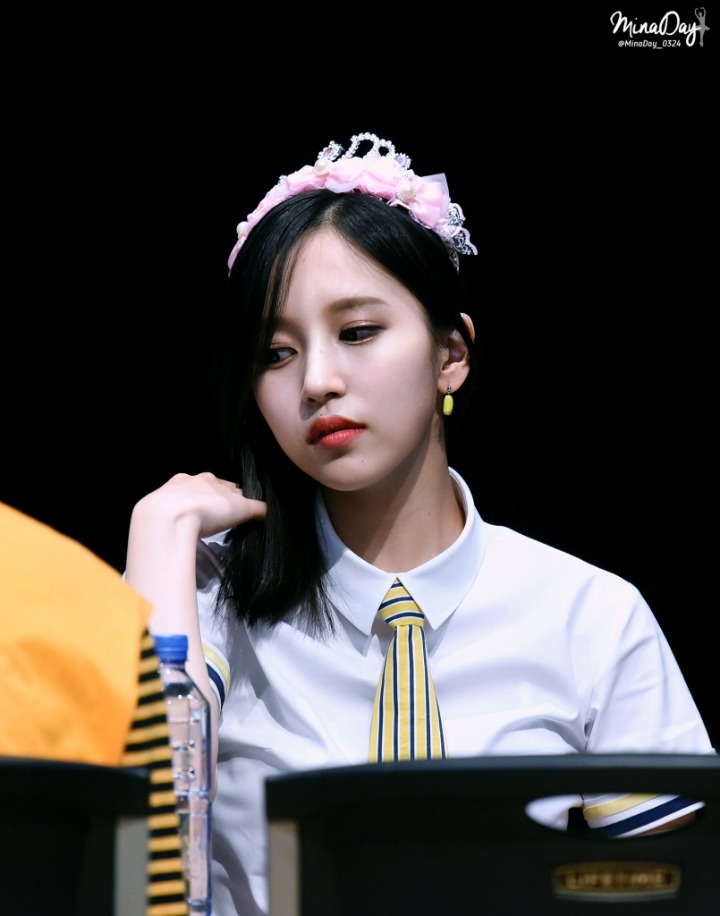식스틴 시절로 돌아간 트와이스 미나 | 인스티즈