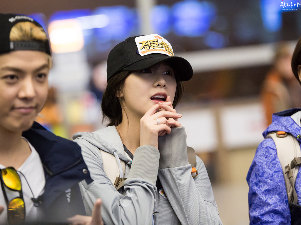 160324 인천공항 출국 에이핑크 하영 By.관다야 | 인스티즈