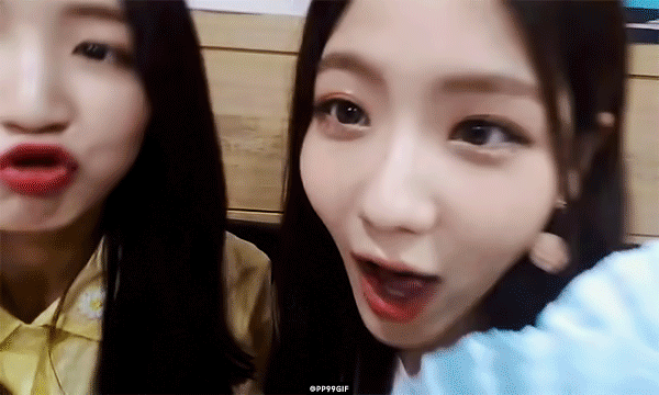 오늘자 구구단 브이앱 하나 혜연.gif | 인스티즈