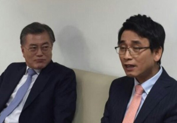 눈으로 사람 영입하는 문재인.jpg | 인스티즈