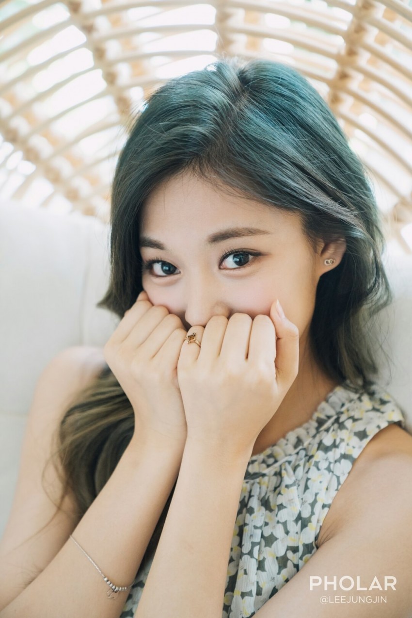 이정진이 찍은 쯔위 클로즈업 사진.jpg | 인스티즈