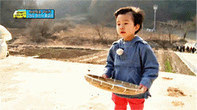 [아빠어디가] 동물이란 동물은 다 좋아하는 것 같은 민율이ㅋㅋ (아기♥동물=힐링) | 인스티즈