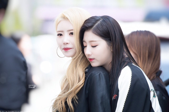 [러블리즈] 간만에 낮술해서 미주 | 인스티즈