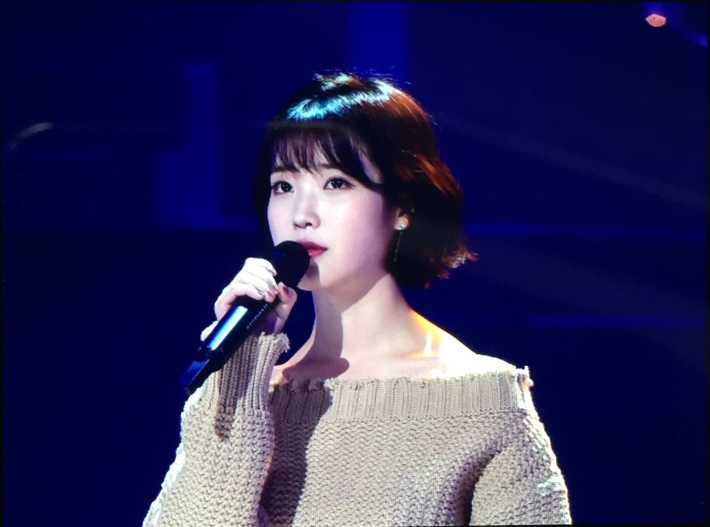 열린음악회 녹화하는 아이유 | 인스티즈