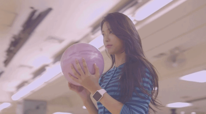 볼링치는 설현 | 인스티즈