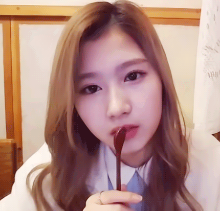 사나랑 데이트 하는 느낌.gif | 인스티즈