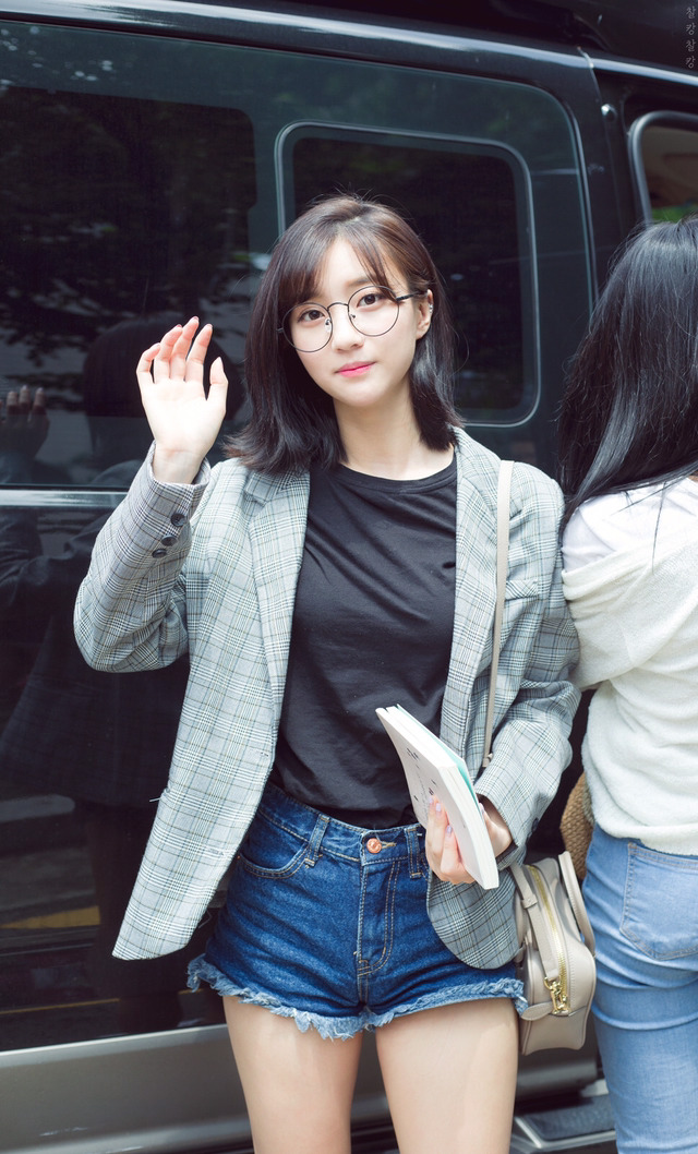 [오마이걸] 오늘은 내가 좋아하는 선수의 생일이라서 비니 | 인스티즈