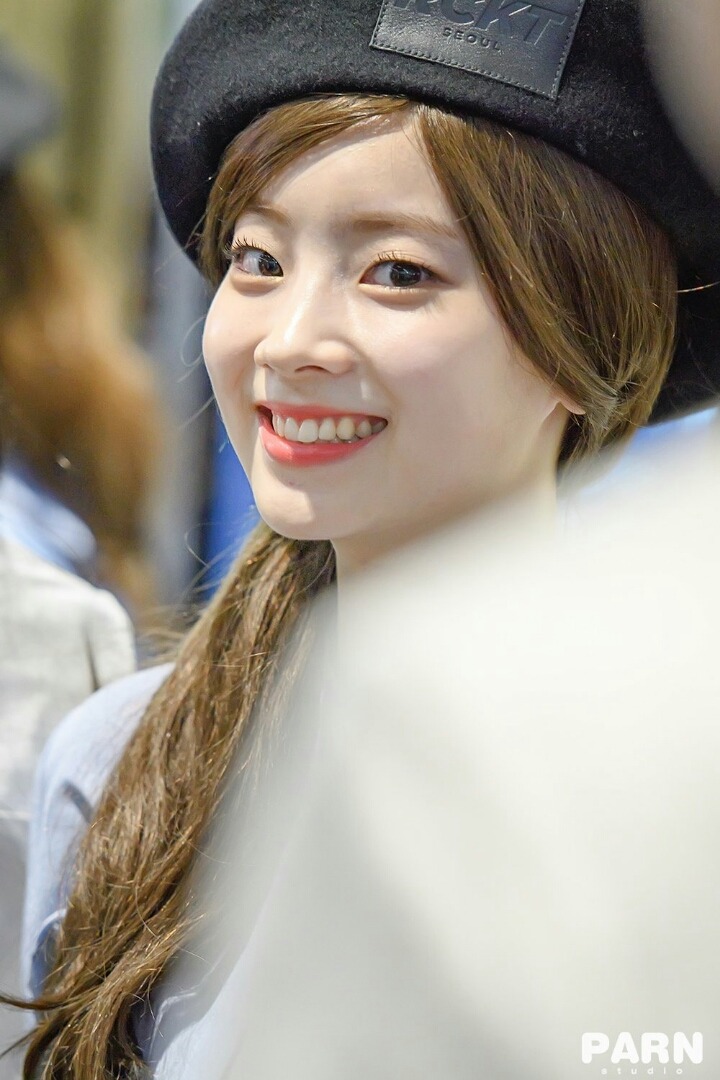 [트와이스] 두부라는 별명이 너무 잘어울리는 다현이 | 인스티즈