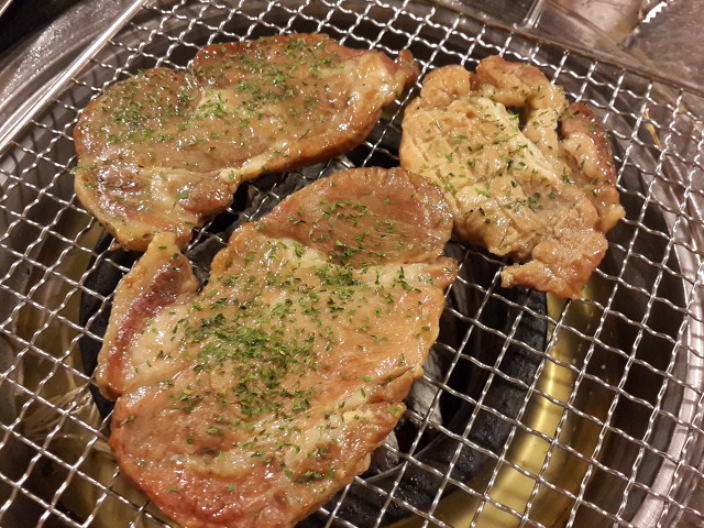 참나무와삼겹살 이미지