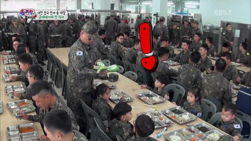 [슈돌] 솔직히 삼둥이 군대 체험이 아니라 교관님 유치원 체험 아니니? ＜교관님이 돌아왔다＞.jpg | 인스티즈
