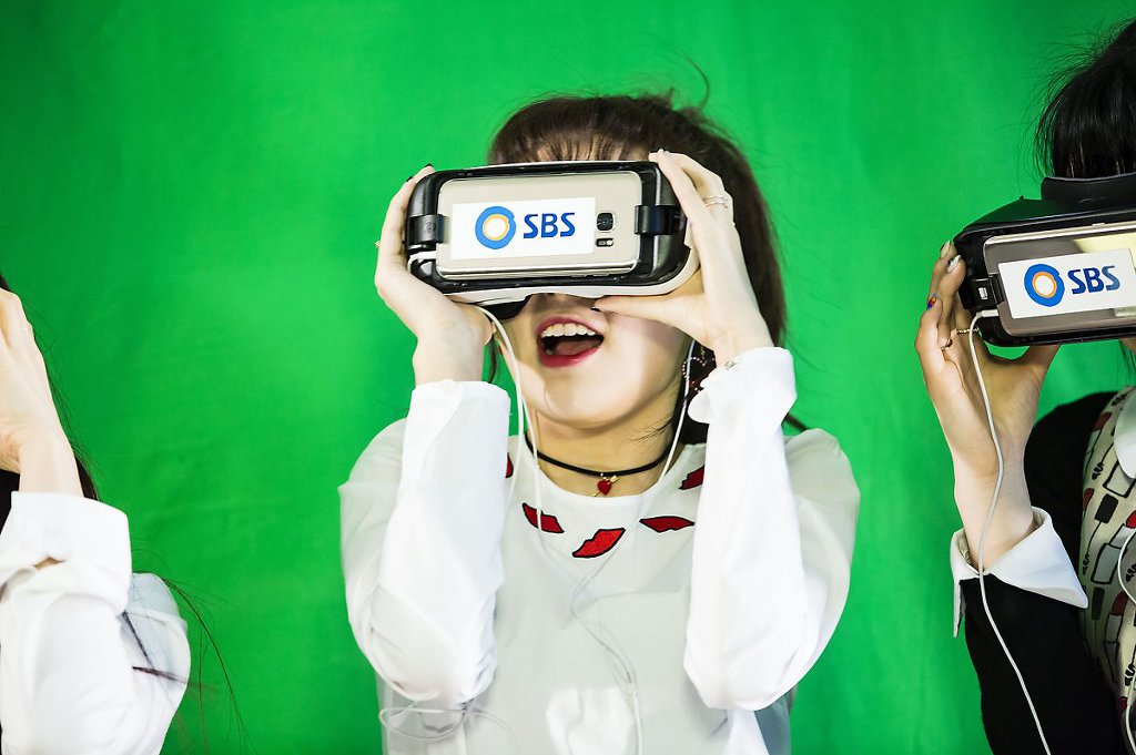 [레드벨벳] 방송중에 VR 체험하는 슬기 | 인스티즈