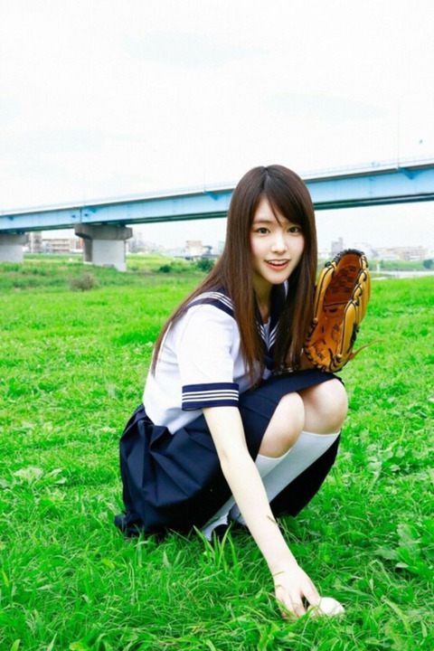 엘지 v30 광고 속 모델이라는 카라타 에리카 | 인스티즈