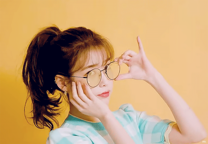 베디베로 안경 아이유.gif | 인스티즈