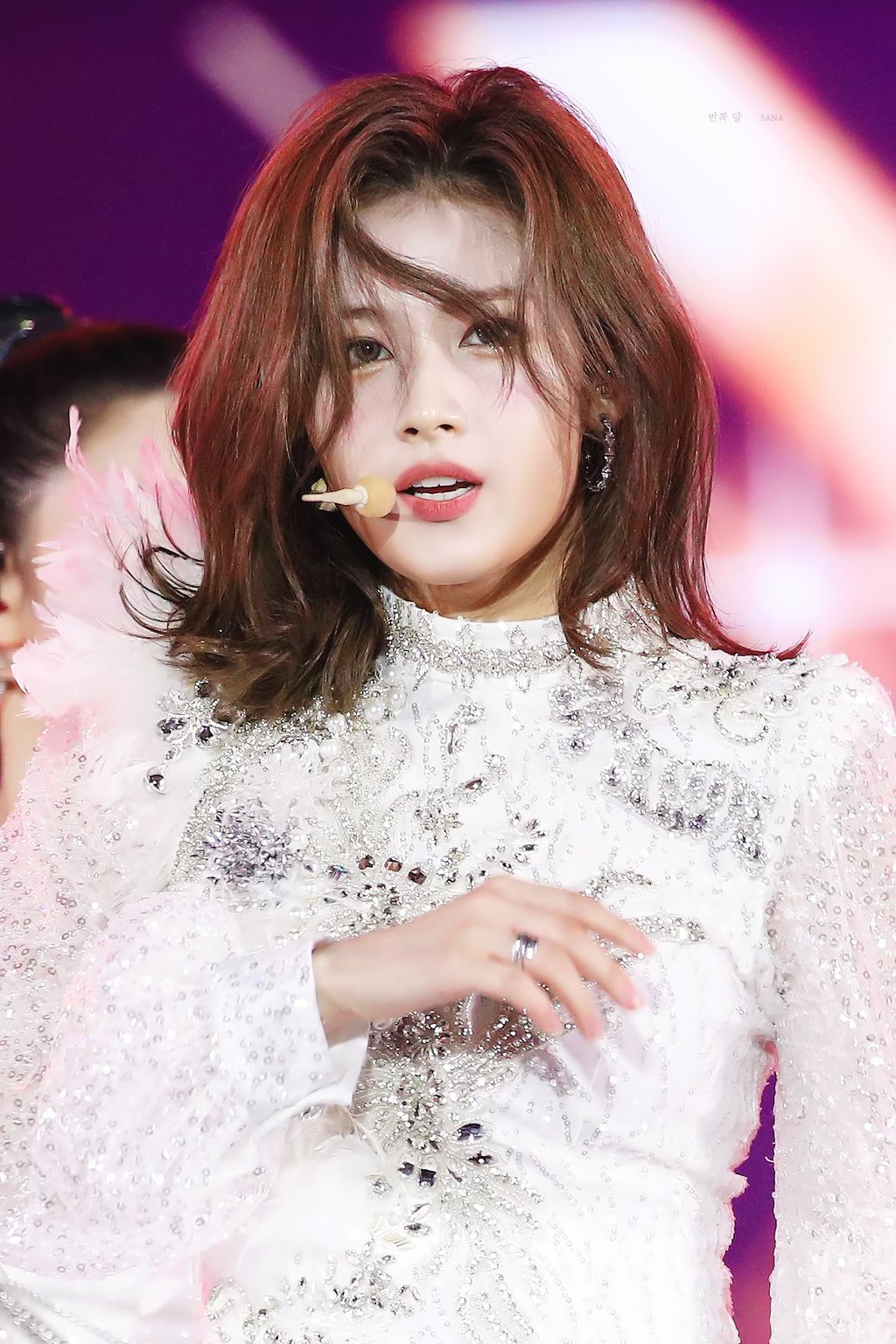 오늘이 생일인 트와이스 사나.jpgif (335장) | 인스티즈