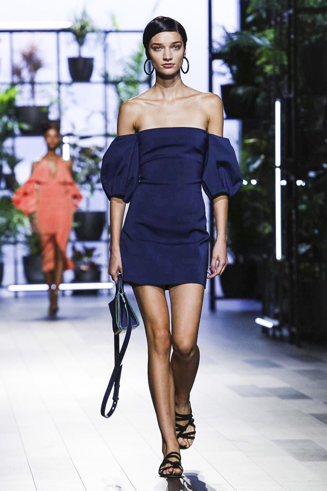 2018 S/S Cushnie et Ochs 컬렉션 | 인스티즈