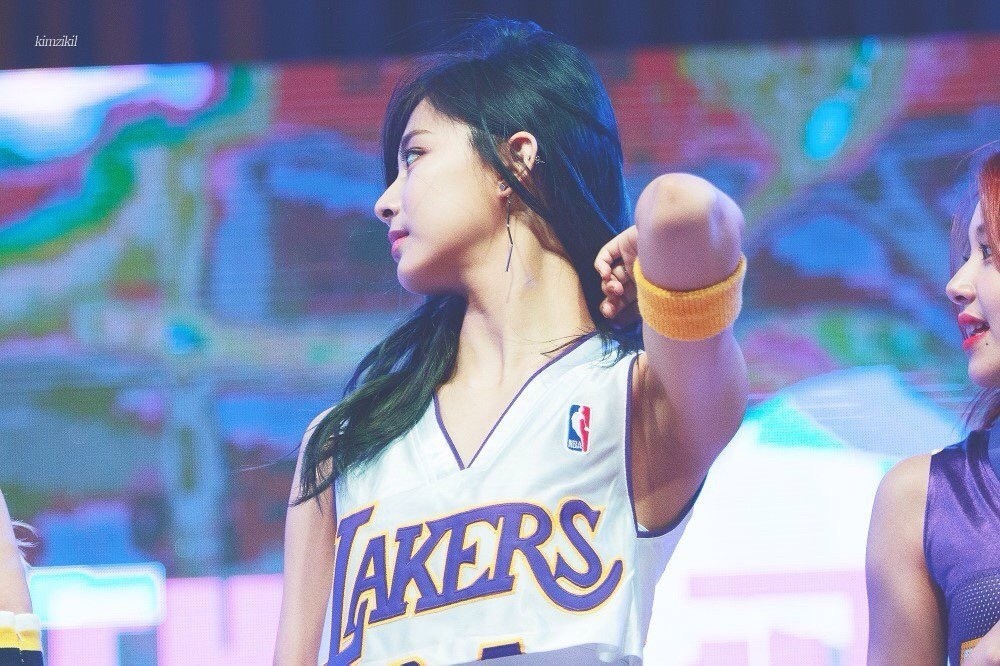 트와이스 쯔위 인생샷 찍던날.jpg | 인스티즈