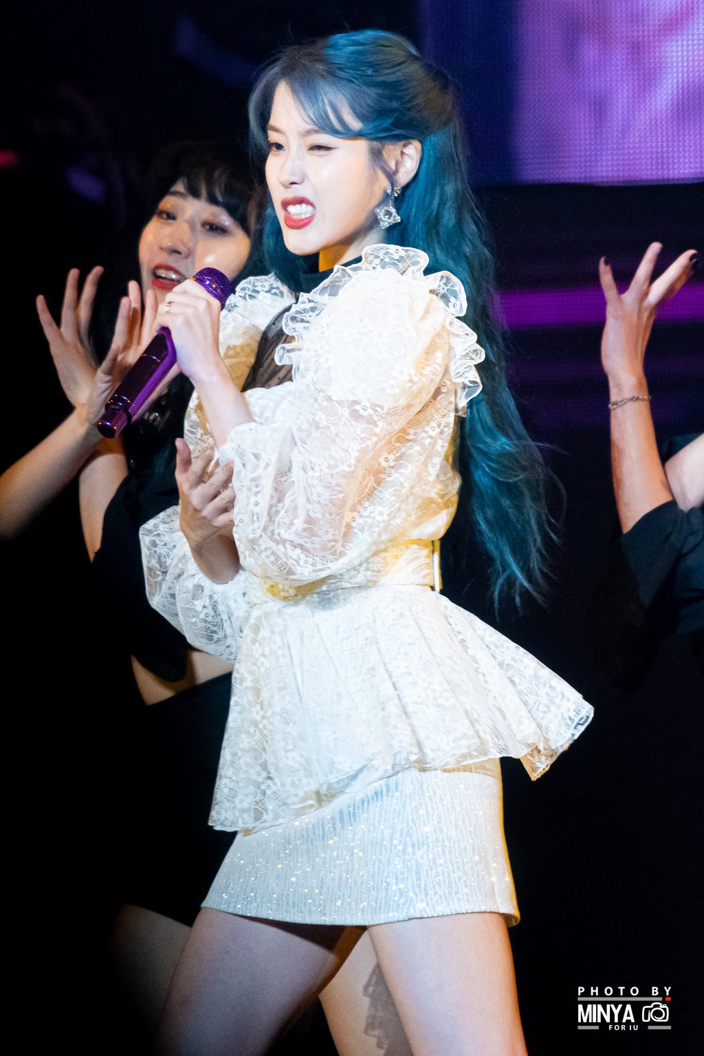 아이유 부산콘서트 아이유.jpg | 인스티즈