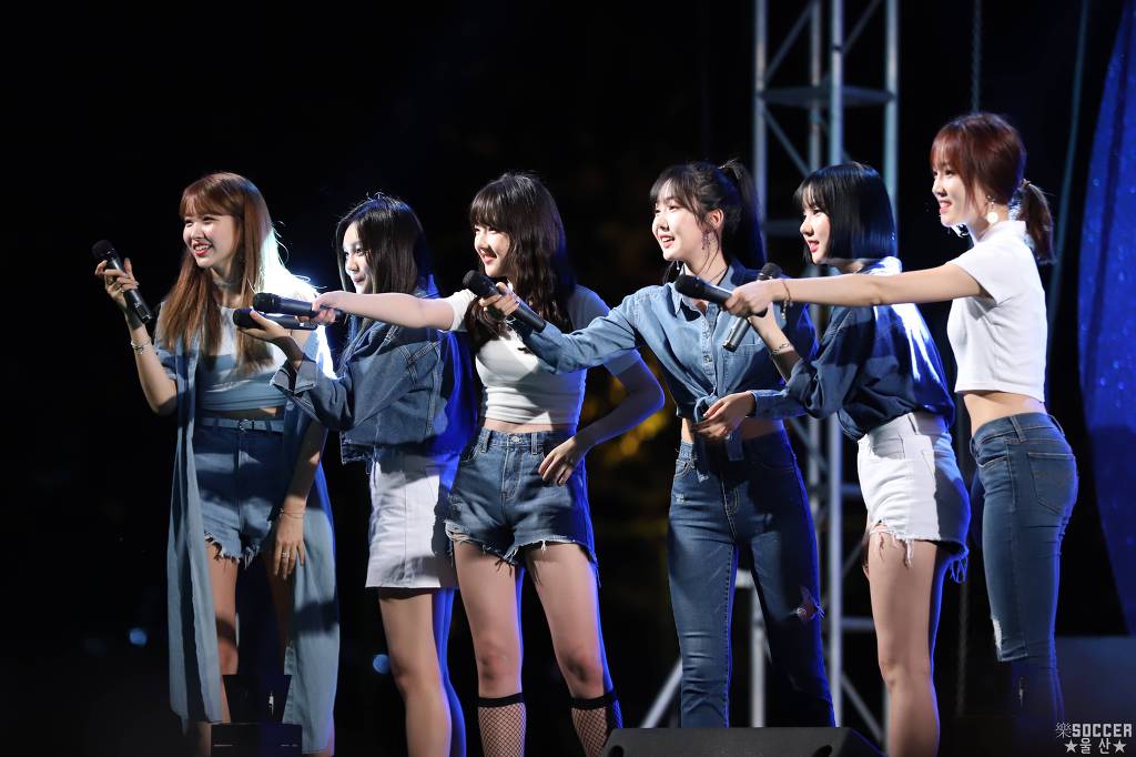 180920 울산대학교 연화제 걸그룹 여자친구 직찍.jpg | 인스티즈