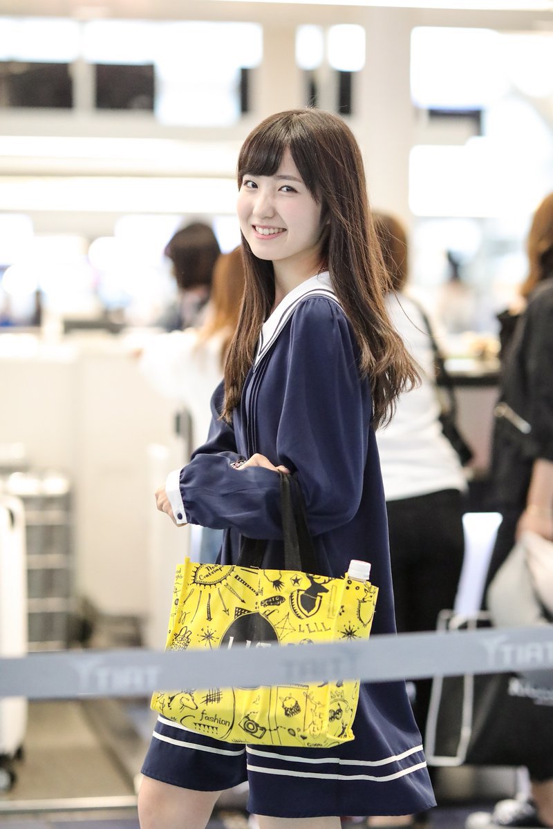 [아이즈원] 조금전 하네다공항 출국하는 혼다히토미 프리뷰사진.jpg | 인스티즈