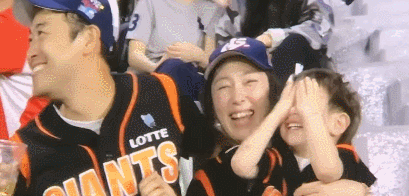 애들은 보면 안되는거 맞죠?.gif | 인스티즈