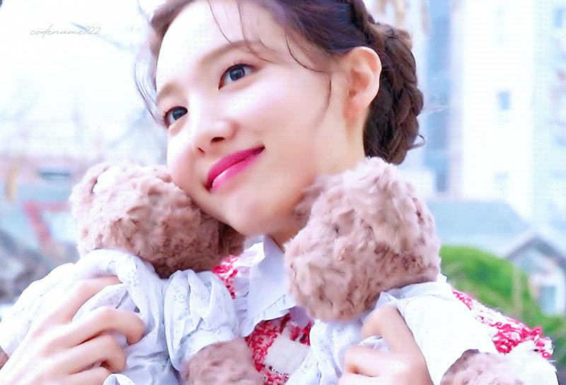 맏언니지만 너무 귀여운 나연이~ | 인스티즈