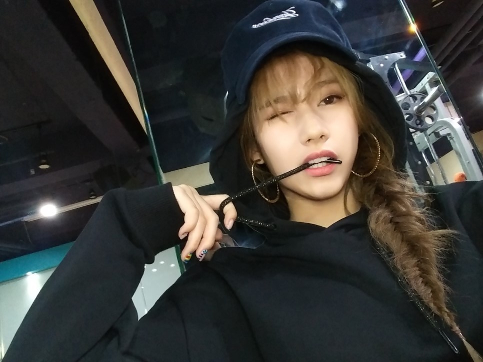 짱예로운 트와이스 사나 모음.jpgGIF | 인스티즈