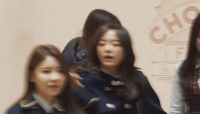 세정이한테 당하는 김나영.gif | 인스티즈