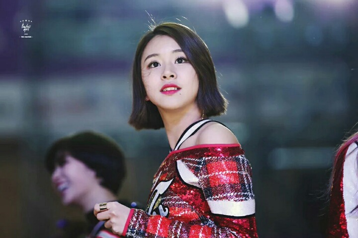 2년전 SBS가요대전 17살 트와이스 채영 | 인스티즈
