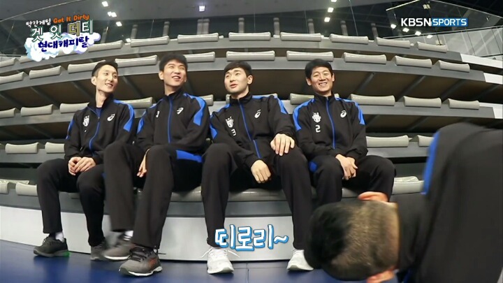 4글자 퀴즈푸는 남배 선수들.jpg | 인스티즈