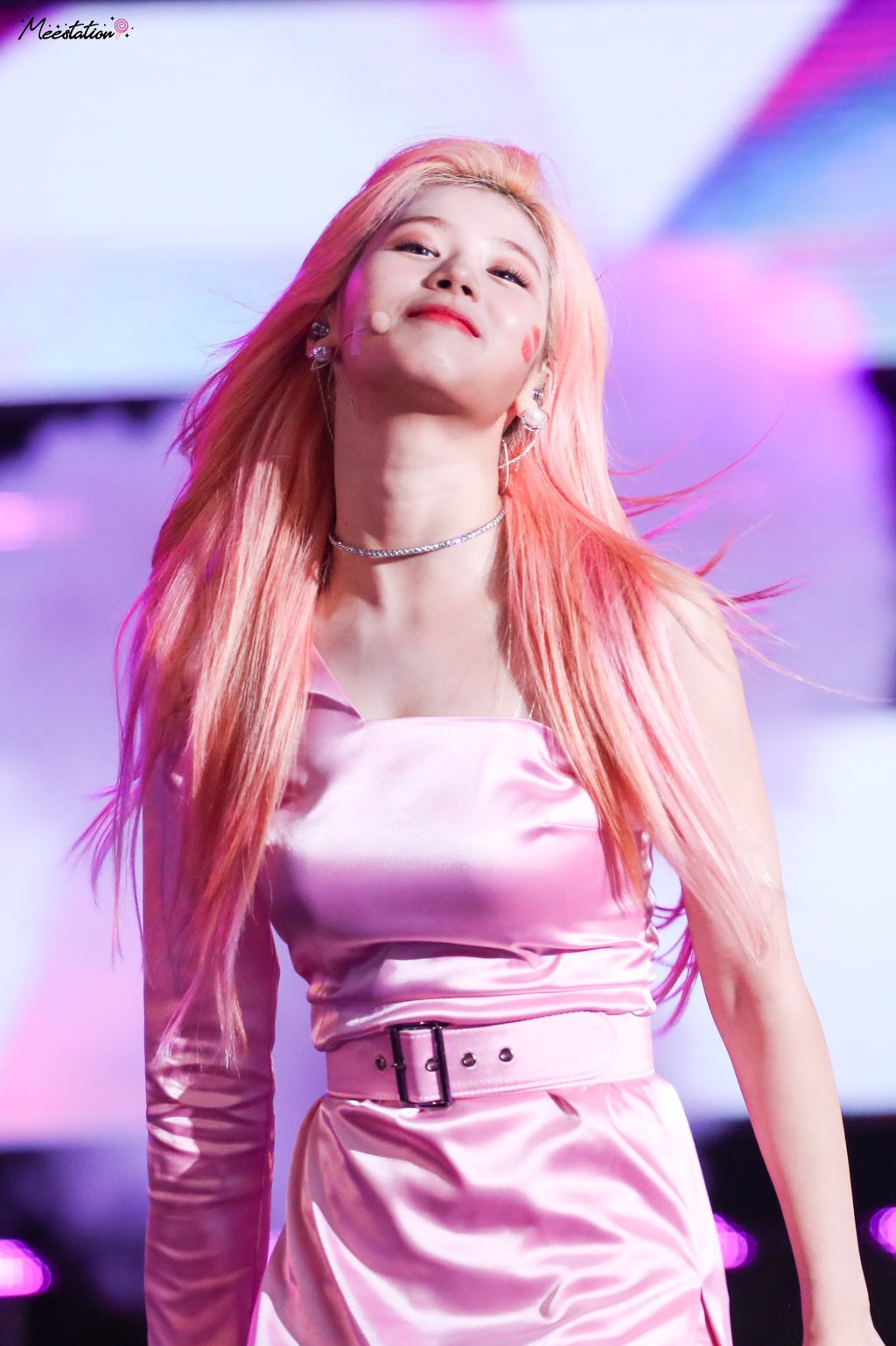 오늘이 생일인 트와이스 사나.jpgif (335장) | 인스티즈