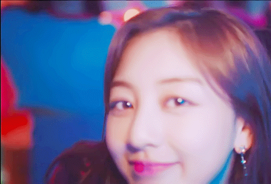 Merry&Happy 지효.gif | 인스티즈