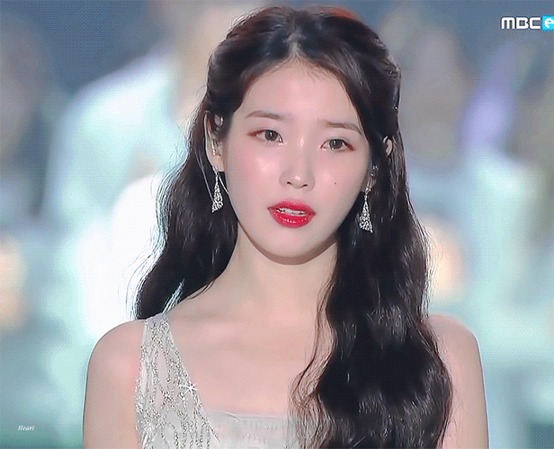 아이유 레전드 경신.gif | 인스티즈
