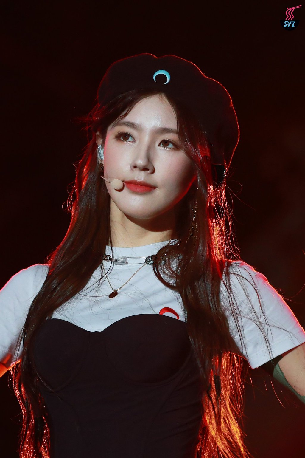 콧대가 이쁜 (여자)아이들 미연.jpgif | 인스티즈