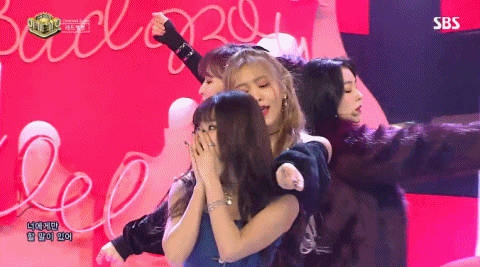 오늘자 인기가요 레드벨벳 예리.gif | 인스티즈