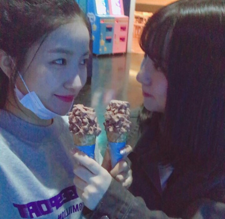 오늘자 여자친구 인스타 업뎃 | 인스티즈
