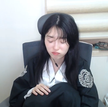 배그에 80만원 지른 스트리머 표정 | 인스티즈