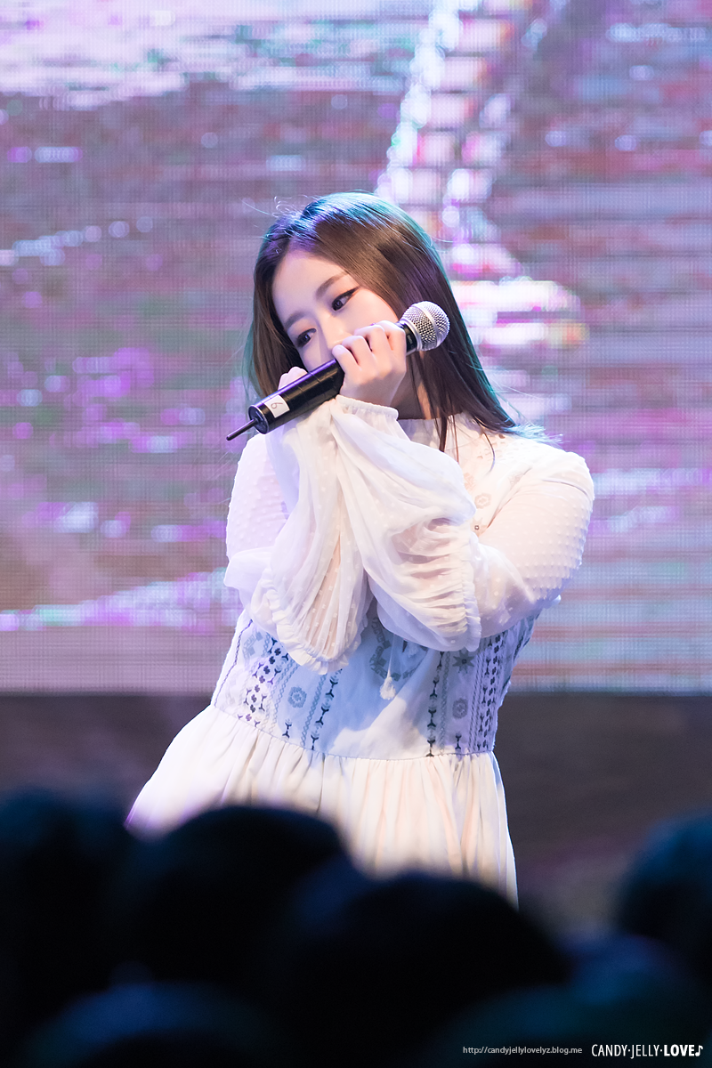 러블리즈의 리더이자 리드보컬.jpgif | 인스티즈