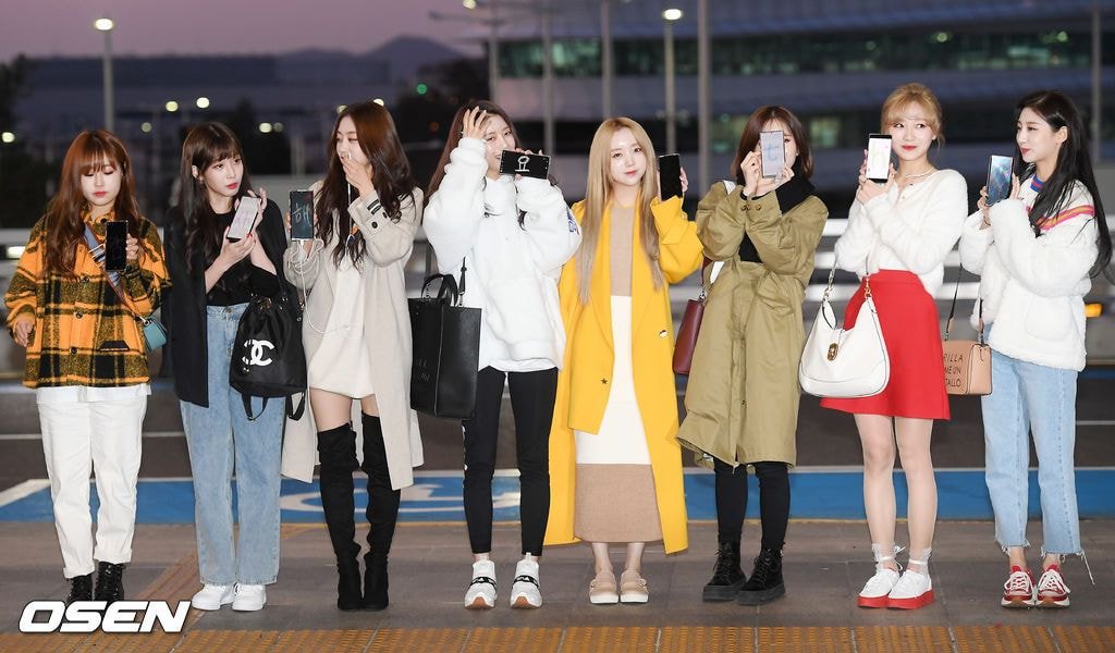 팬들에게 감사인사와 협찬인증을 동시에 하고싶었던 러블리즈.....jpg | 인스티즈