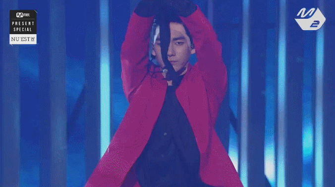숭하다 vs 섹시하다 의견 갈리는 안무.gif | 인스티즈