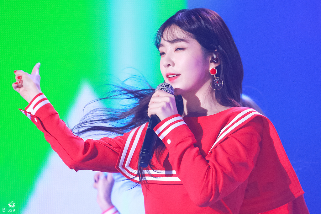 2년전 소리바다어워즈 아이린.jpgif | 인스티즈